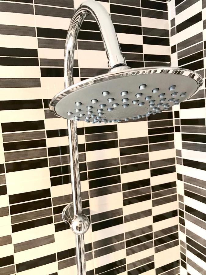Metropolitan Atocha Hotel Мадрид Екстериор снимка