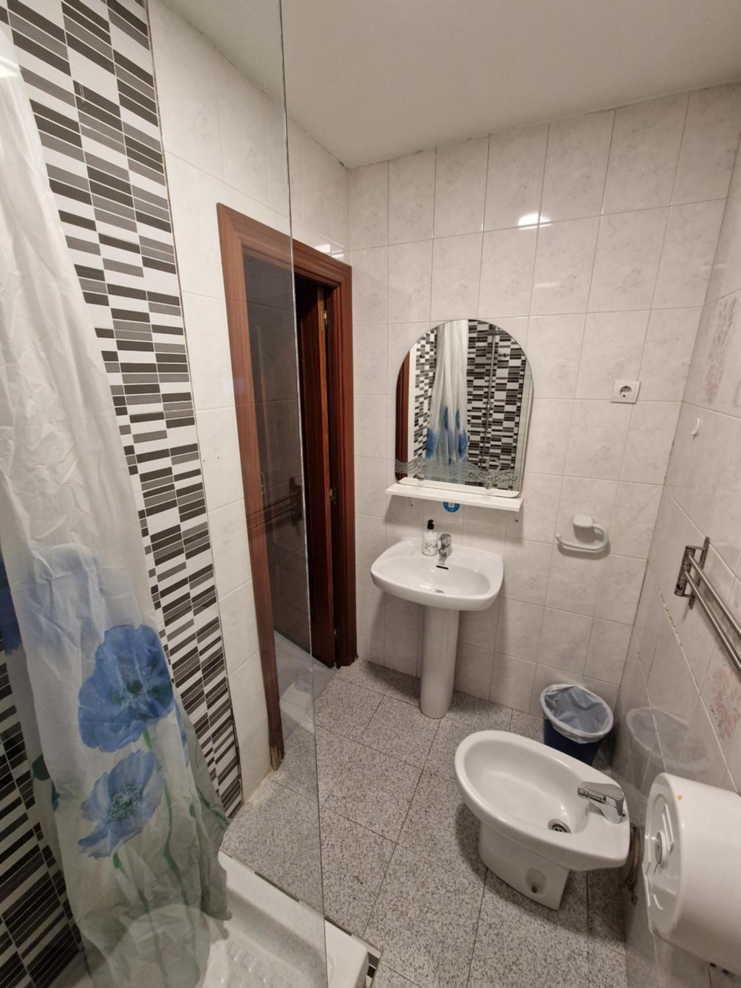 Metropolitan Atocha Hotel Мадрид Екстериор снимка