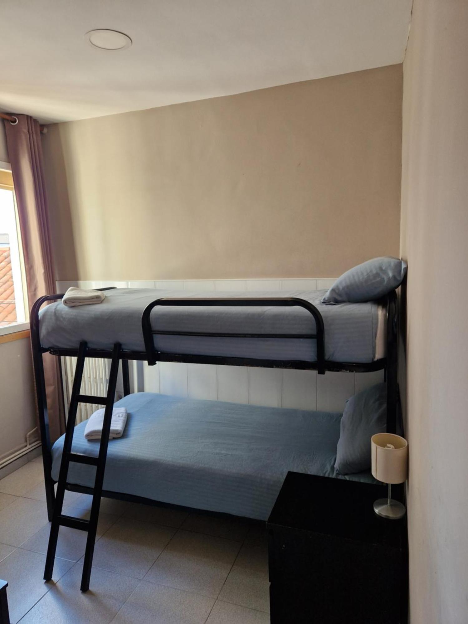 Metropolitan Atocha Hotel Мадрид Екстериор снимка