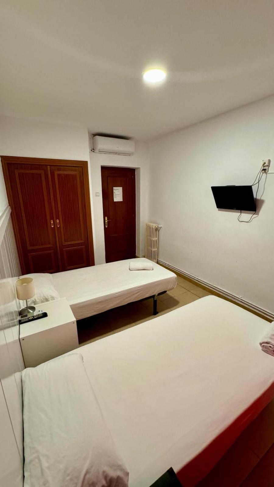 Metropolitan Atocha Hotel Мадрид Екстериор снимка