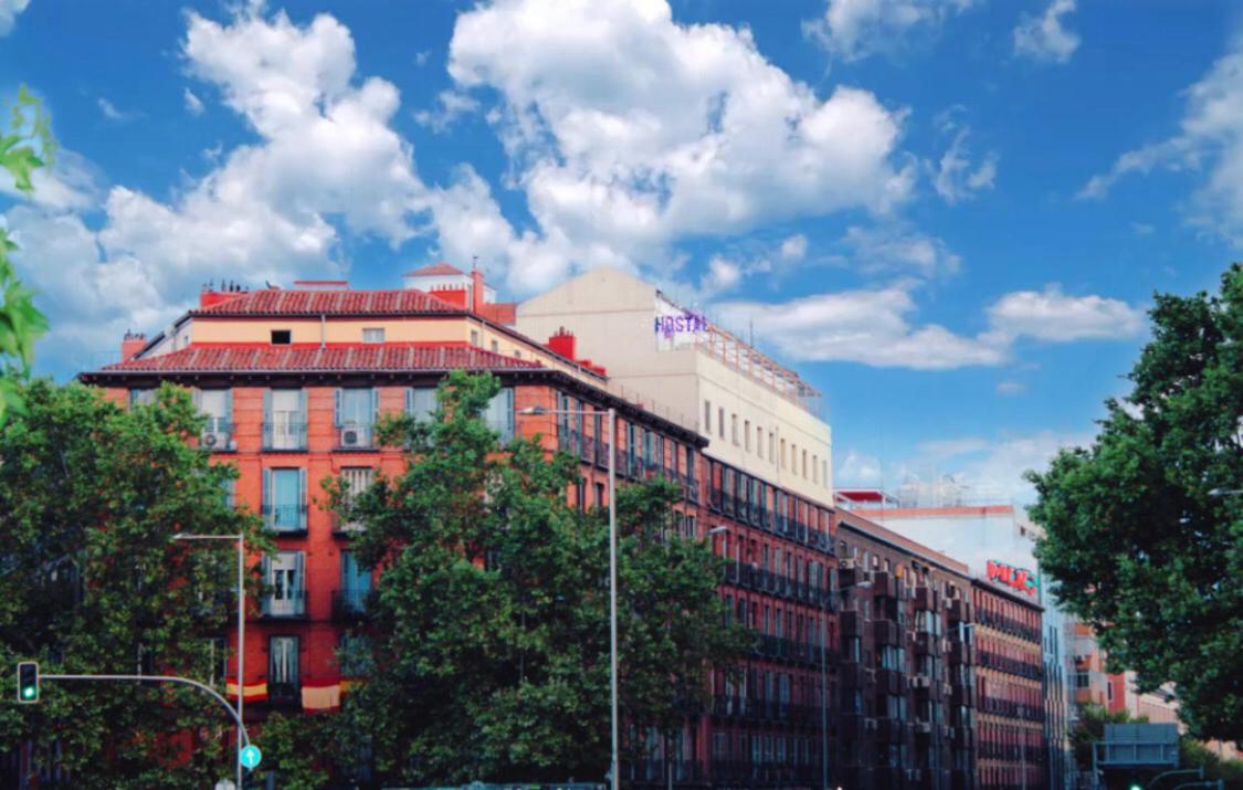 Metropolitan Atocha Hotel Мадрид Екстериор снимка